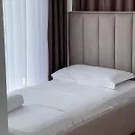 Boulevard Apartment
